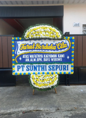 Papan Bunga Duka di Bugi