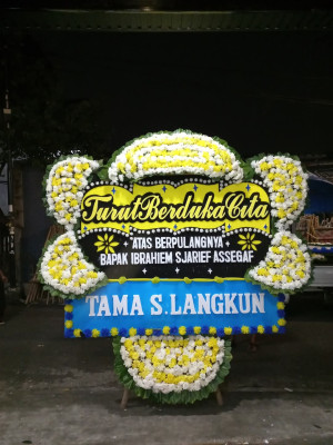 Papan Bunga Duka di Bugi